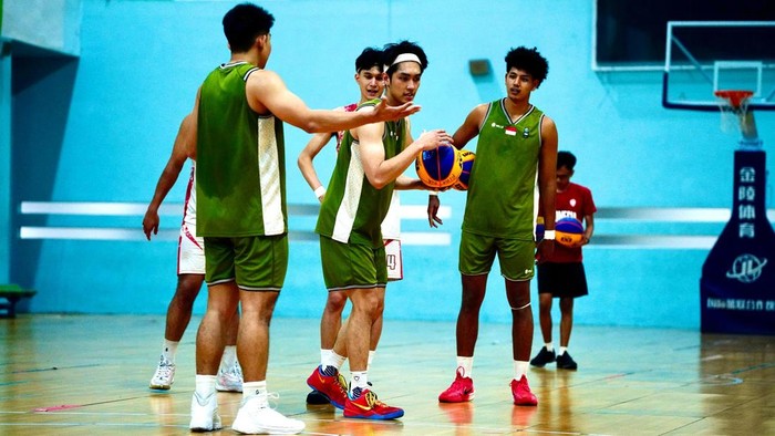 PP Perbasi memanggil delapan pemain basket 3x3 putra untuk dipersiapkan menuju Asian Games 2026. Kedelapan pemain tersebut sebelumnya juga masuk dalam tim yang dipersiapkan menghadapi FIBA 3x3 Challenger di Batam.