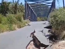 4.256 Gempa Susulan Guncang Flores, Rumah-rumah Kembali Roboh