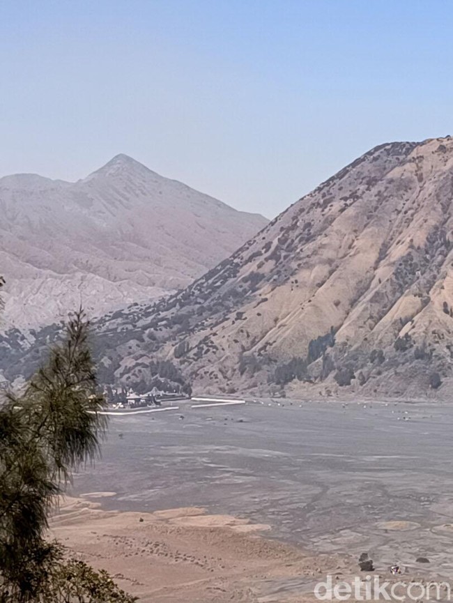 Gunung Bromo Kembali Dibuka Usai Karhutla