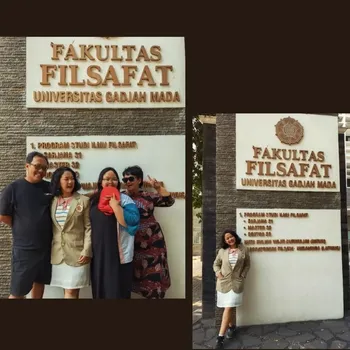 Kisah anak sopir dan guru yang masuk UGM tanpa bimbel. Kisah anak sopir dan guru yang masuk UGM tanpa bimbel.