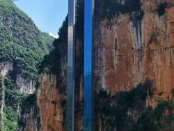Lift Tebing 288 Meter di China Pangkas Perjalanan 6 Jam Jadi 30 Menit