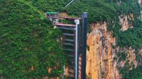 Lift Tebing 288 Meter di China Pangkas Perjalanan 6 Jam Jadi 30 Menit
