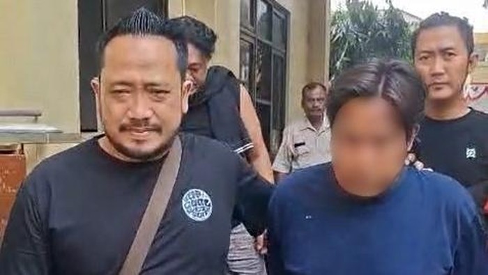 Polisi menangkap dua pelaku curanmor yang merupakan residivis kasus pencurian.