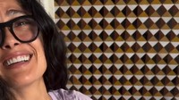 Salma Hayek melucu sampai cucunya yang masih bayi kayak paham dengan tertawa. Kami diberkati untuk menyambut generasi keempat dari Francois. Walaupun saya akan memanggilnya Panchito. Dia tampak menyukainya dan saya tidak bisa menyukainya lebih dari itu, tulisnya dilihat di Instagram, Kamis (20/8/2026). (Foto: dok Instagram salmahayek)