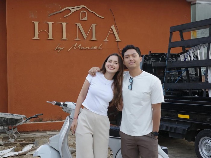 Sarah menzel bakal buka kafe baru di Kintamani.