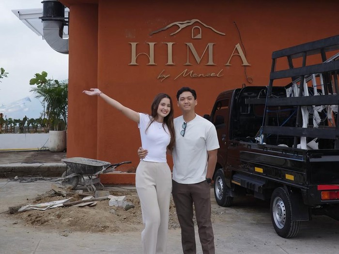 Sarah menzel bakal buka kafe baru di Kintamani.