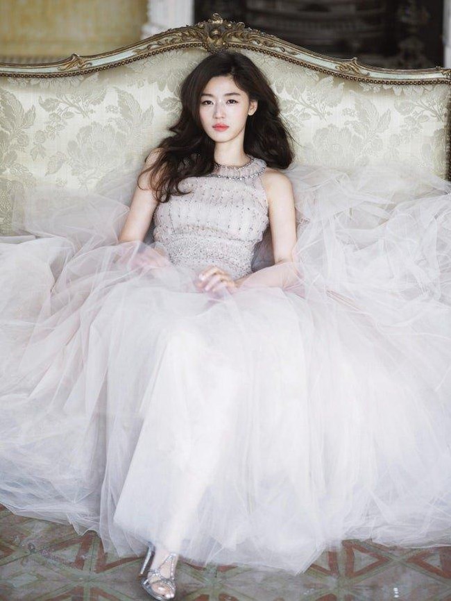 Pesona Bak Dewi, Foto Prewedding Jun Ji Hyun 14 Tahun Lalu Viral Bikin Takjub