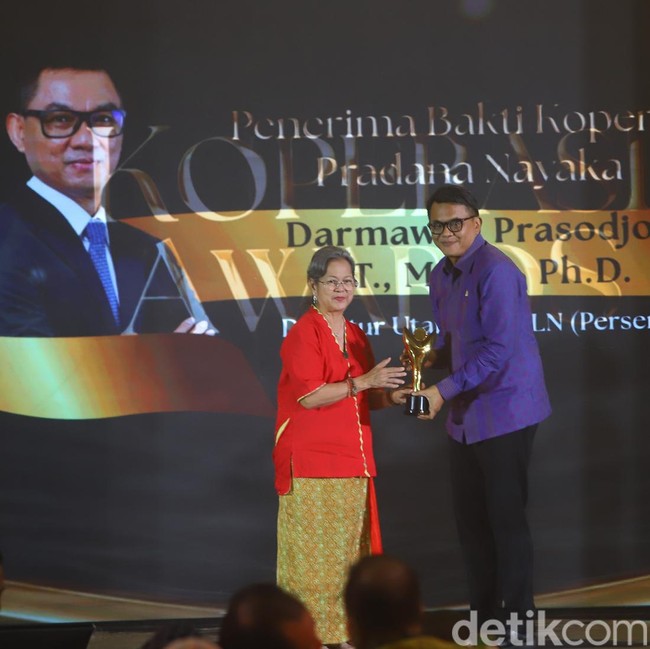 Deretan Lembaga-Perusahaan Raih Koperasi Awards 2026