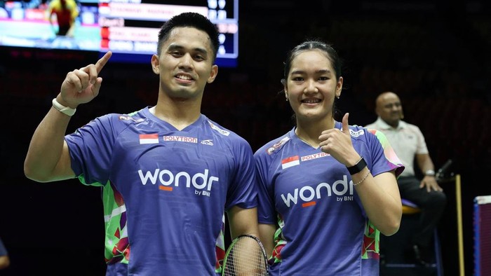 Amri Syahnawi/Nita Violina Marwah tak mau berhenti di medali perunggu setelah memastikan tiket semifinal Kejuaraan Dunia 2026. Mereka membidik hasil yang lebih tinggi.