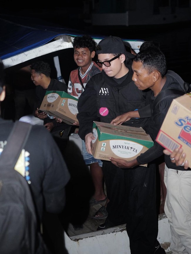 Atta Halilintar Rasakan Gempa Susulan saat Beri Bantuan ke NTT