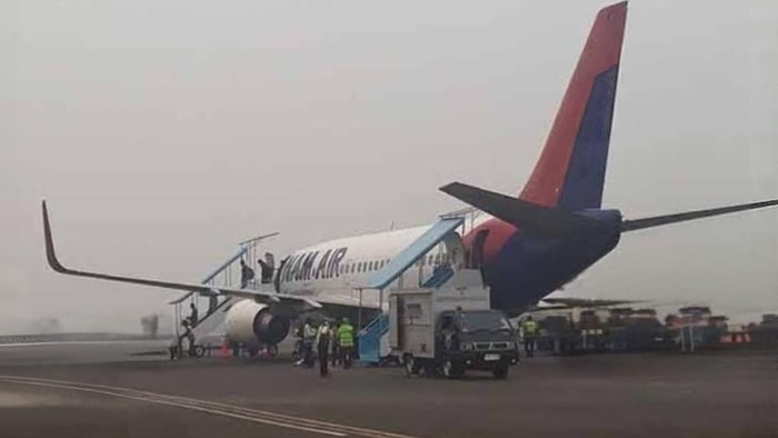 Bandara Iskandar Pangkalan Bun diselimuti asap