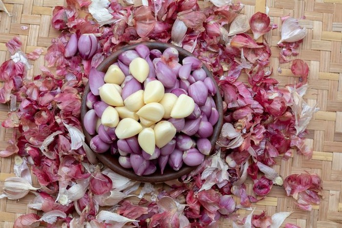 Bawang kupas