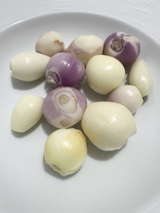 Bawang kupas
