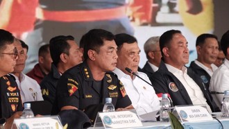 Operasi Gabungan Gagalkan Penyelundupan 2,6 Ton Sabu Cair & 1,57 Juta Rokok Ilegal