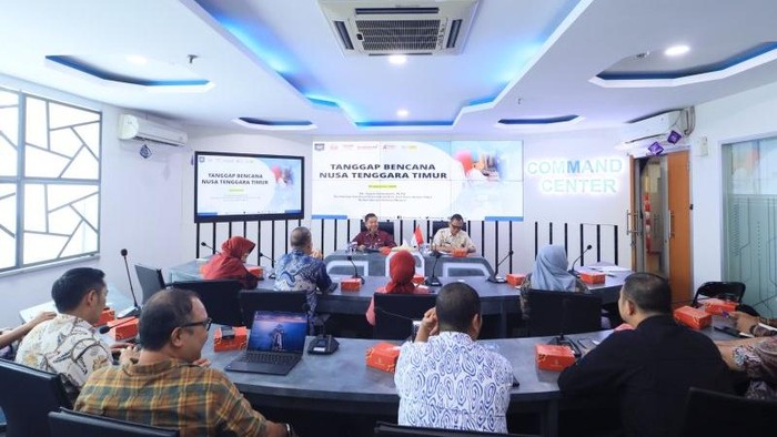 Ditjen Dukcapil Jemput Bola Cetak Ulang Dokumen Warga Terdampak Gempa NTT