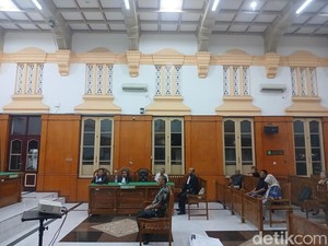 Eks Kadisdik Tebing Tinggi Divonis 7,5 Tahun Bui di Kasus Korupsi Smartboard