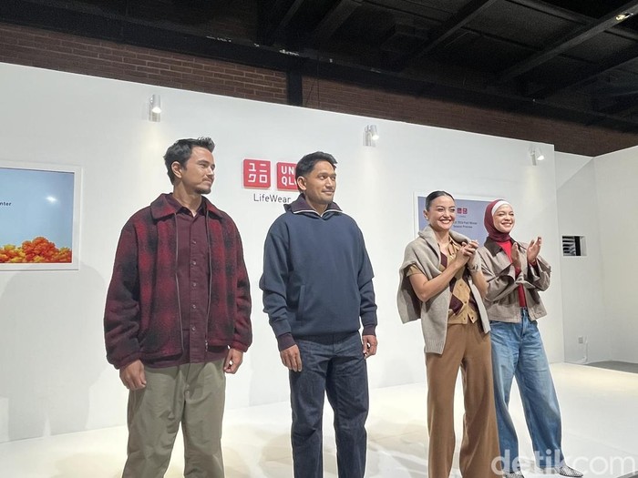Eksplorasi gaya layering, outer, dan denim ala Ririn Ekawati, David John Schaap, Ibnu Jamil, dan Tantri Namirah untuk tampilan harian yang modis nan nyaman.