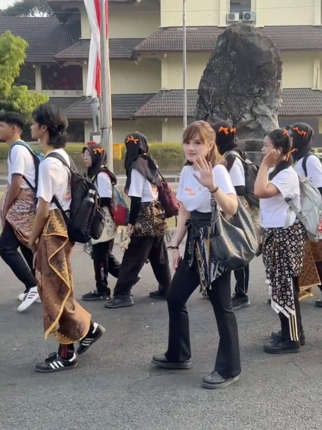 Ketika Fanny Soegi Ikut PKKMB Sebagai Maba di Usia 27 Tahun