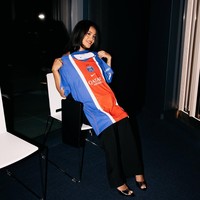 Haifa terlihat berbangga dengan pencapaian suaminya. “Melihatmu mewujudkan impian menjadi kenyataan membuatku sangat bangga. Kamu telah bekerja keras siang dan malam untuk sampai di titik ini. Di tengah segala suka dan duka, kamu tak pernah berhenti percaya dan tak pernah menyerah,” tulisnya di Instagram. Foto: Instagram @izyg.haifa