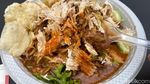 Yummy! Cicip Sate Jando dan Rujak Buni Viral di Kampoeng Tempo Doloe