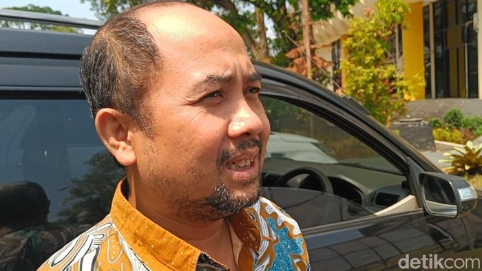 Juru Bicara Unsoed Purwokerto, Edi Santoso saat memberikan keterangan kepada wartawan, Jumat (21/8/2026).