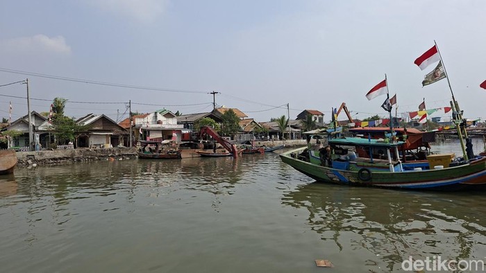 Normalisasi dan pengerukan Muara Karangantu, Kota Serang, Banten.
