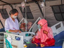 Antisipasi Gempa Susulan, RSUD Komodo Rawat Pasien di Tenda Darurat