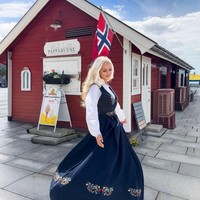 Sejak saat itu, ia sudah mendatangi hampir semua negara dalam daftarnya sembari menjalani gaya hidup ‘traveler’ secara penuh waktu. Pada Juli lalu, Sophia hanya tinggal mengunjungi enam negara lagi untuk meraih gelar tersebut. Foto: Instagram @sophialeetravel