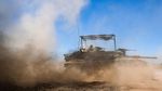 Tank Israel Melintas di Sepanjang Garis Gencatan Senjata