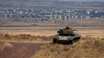 Tank Israel Melintas di Sepanjang Garis Gencatan Senjata