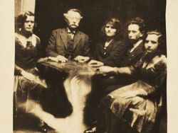 10 Foto Aneh dan Mengerikan, Menyimpan Fakta Sejarah Tak Terduga