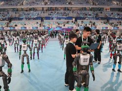 2.056 Robot Humanoid Bertanding di Beijing