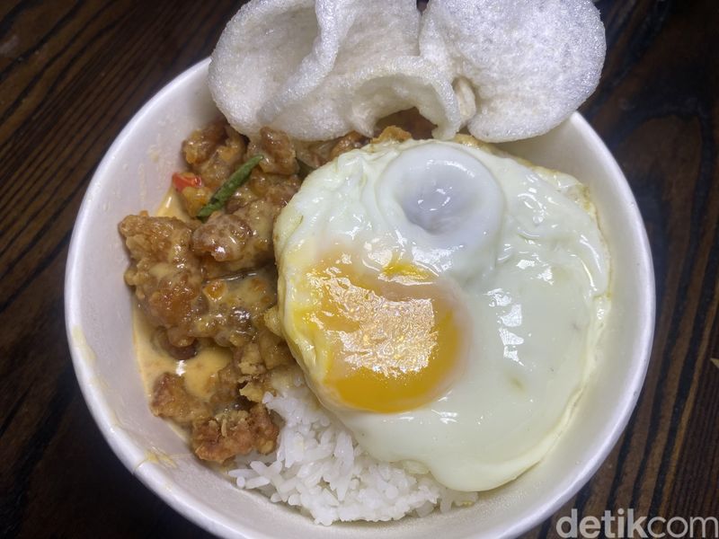 3 Meals A Day buka booth di Kemang