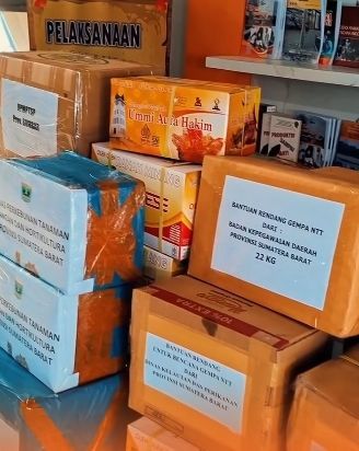 Salut! Sumbar Gotong Royong Kumpulkan 1,6 Ton Rendang untuk Korban Gempa NTT