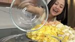 Farida Nurhan Racik Asinan Buah Unik, Campurkan Nanas dan Kedondong