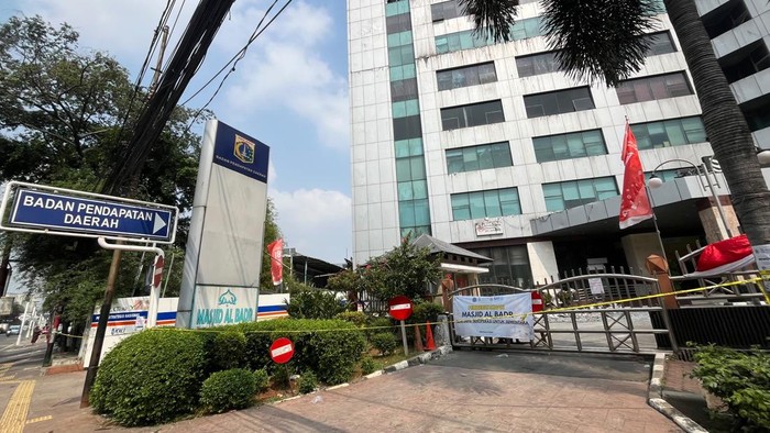 Gedung Bapenda DKI Jakarta kembali dilanda kebakaran pada Jumat 21 Agusturs 2026. Kebakaran tersebut yang kedua dalam satu bulan ini.
