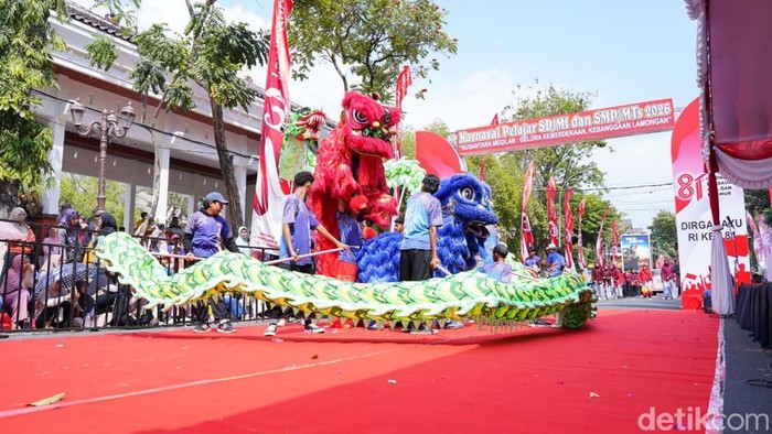 Kemeriahan Karnaval di Lamongan