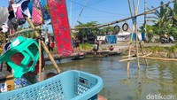 Konsep perlombaan ini terinspirasi dari tayangan game show Ninja Warrior yang dahulu populer di televisi. Bedanya, warga membuat sendiri berbagai rintangan dengan memanfaatkan perlengkapan sederhana yang ada di lingkungan kampung