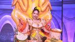 Bikin Salfok! Miss Universe Thailand Pakai Gaun Durian hingga Tom Yum