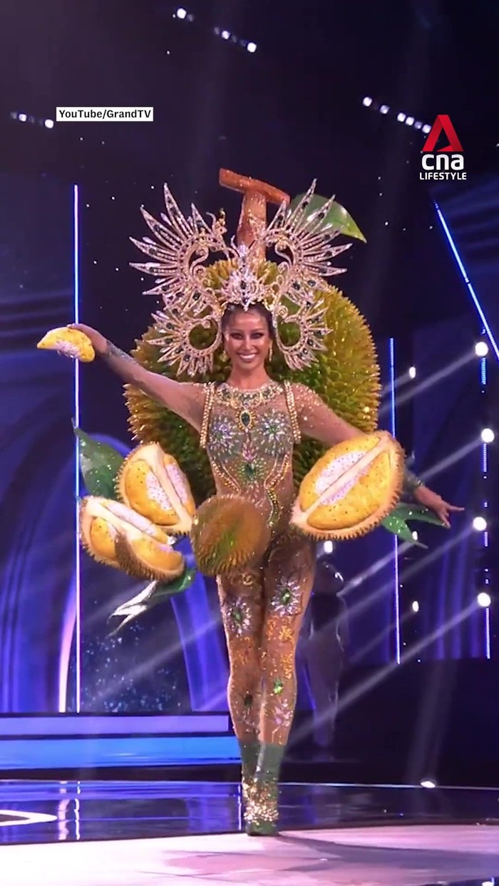 Miss Universe Thailanbd pakai gaun bertema makanan