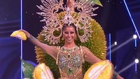 Bikin Salfok! Miss Universe Thailand Pakai Gaun Durian hingga Tom Yum