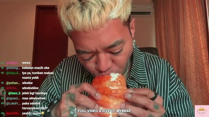 Momen Seru Reza Arap Makan di Maraphton hingga Cicip Mandai