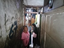 Foto: Kondisi Rumah 10x5 Meter di Manggarai yang Ditinggali 21 Orang