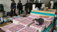 Polisi Gerebek Percetakan Uang Palsu Rp36 Miliar di BSD
