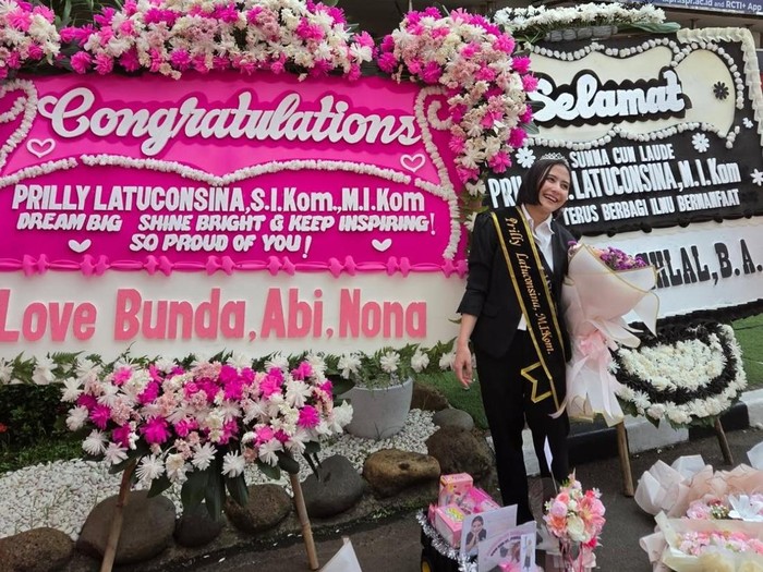 Prilly Latuconsina lulus S2