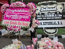 Congrats! Prilly Latuconsina Lulus S2 Raih Summa Cum Laude
