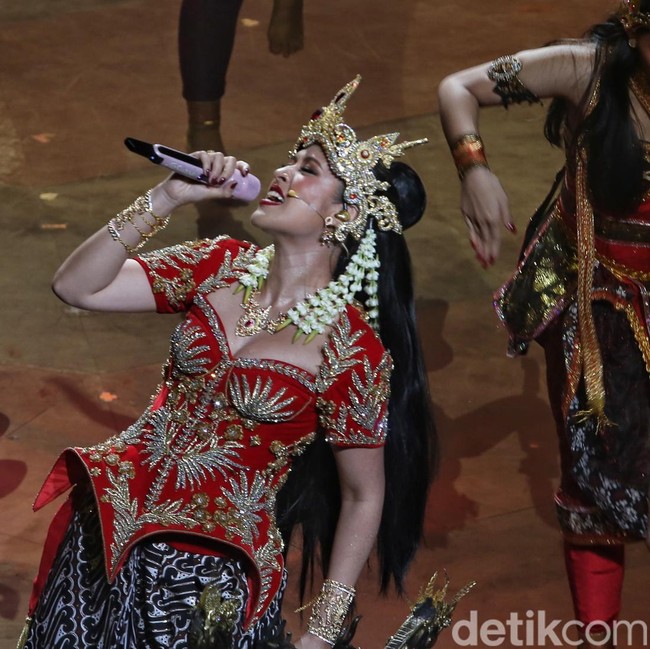 Raisa Sukses Jadi Srikandi, Disambut Tepuk Tangan Meriah