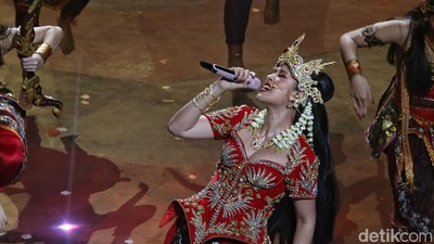Raisa Sukses Jadi Srikandi, Disambut Tepuk Tangan Meriah