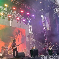 The Jansen Bawa Isu Karhutla ke Panggung Magnumotion Loud Fest