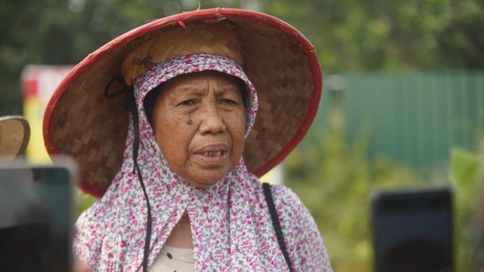 Warga Desa Limbung menaruh harapan usai Prabowo tinjau karhutla. (Pandito/Warga)